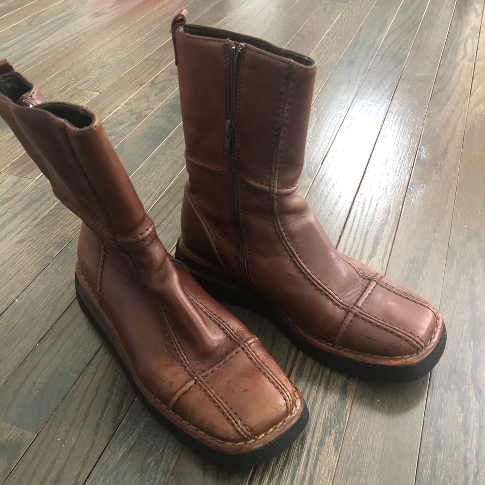 New Frye detailed leather boot, 8M